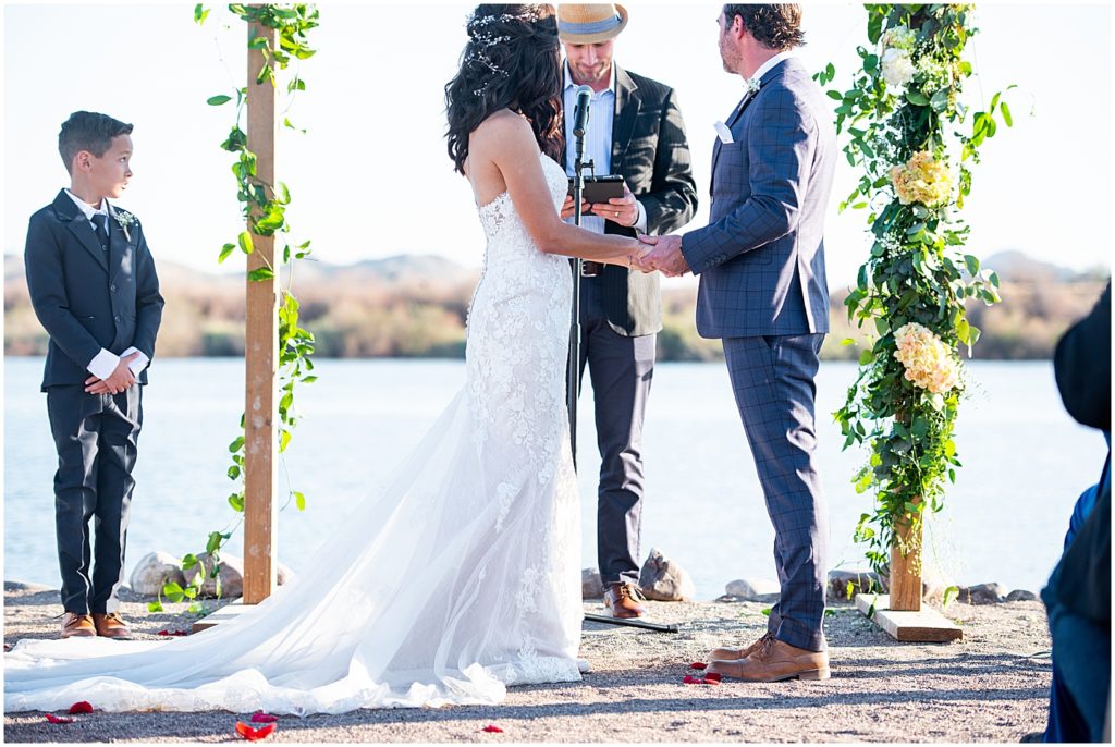 Hidden Lake Wedding ceremony